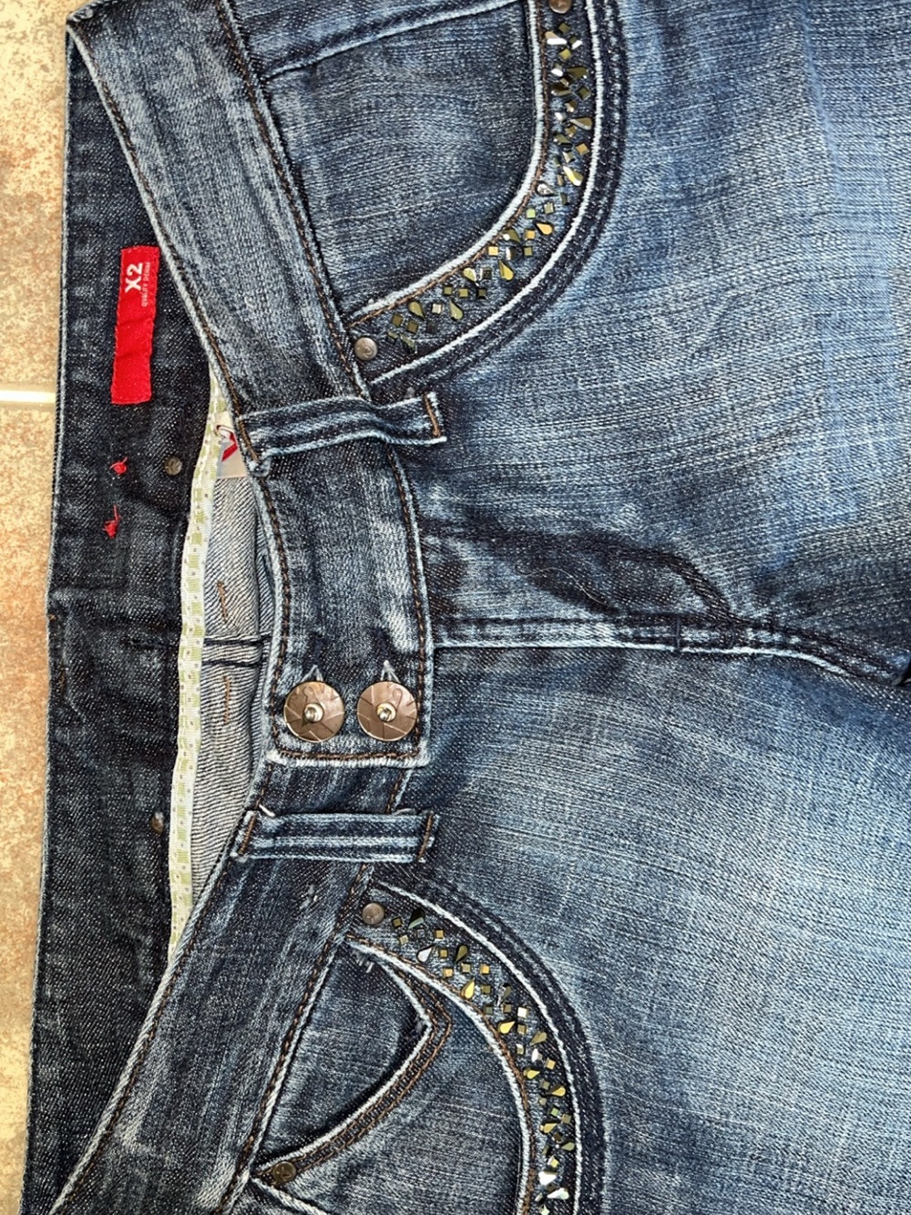 X2 Denim Embellished Bootcut Jeans Women’s Size 10 Dark Wash Double Button - Picture 3 of 5